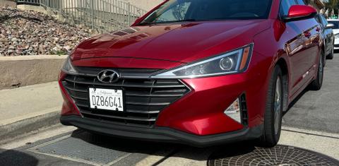 Hyundai Elantra 2019
