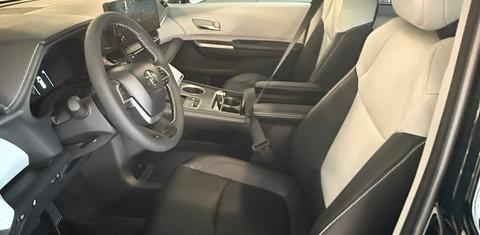 Toyota Sienna 2025