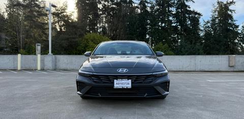 Hyundai Elantra 2024