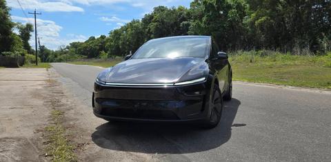 Tesla Model Y 2026