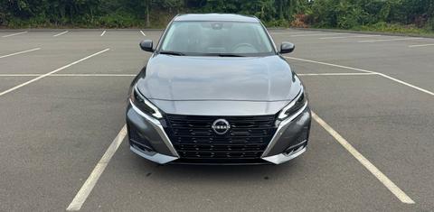 Nissan Altima 2025