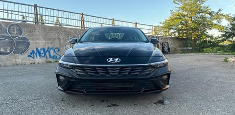 Hyundai Elantra 2025