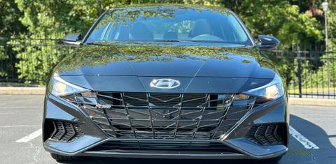 Hyundai Elantra 2023