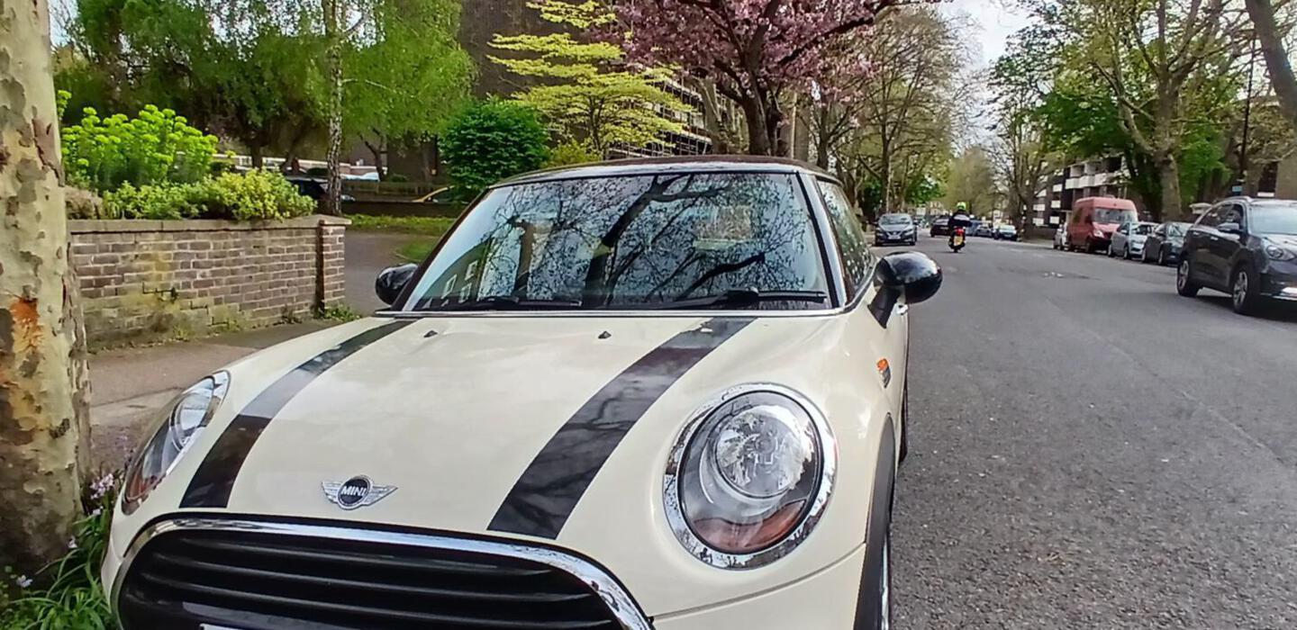 MINI Cooper 2017 rental in London, ENGLAND by Junior A. Turo