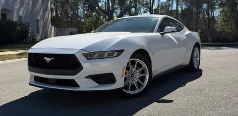 Ford Mustang 2024