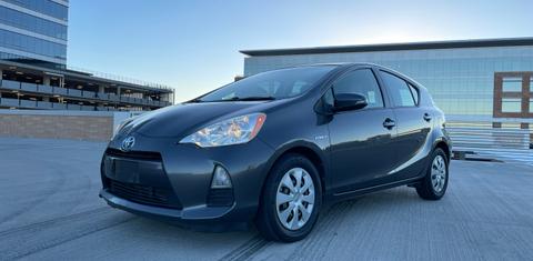 Toyota Prius c 2012