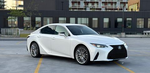 Lexus IS 2021