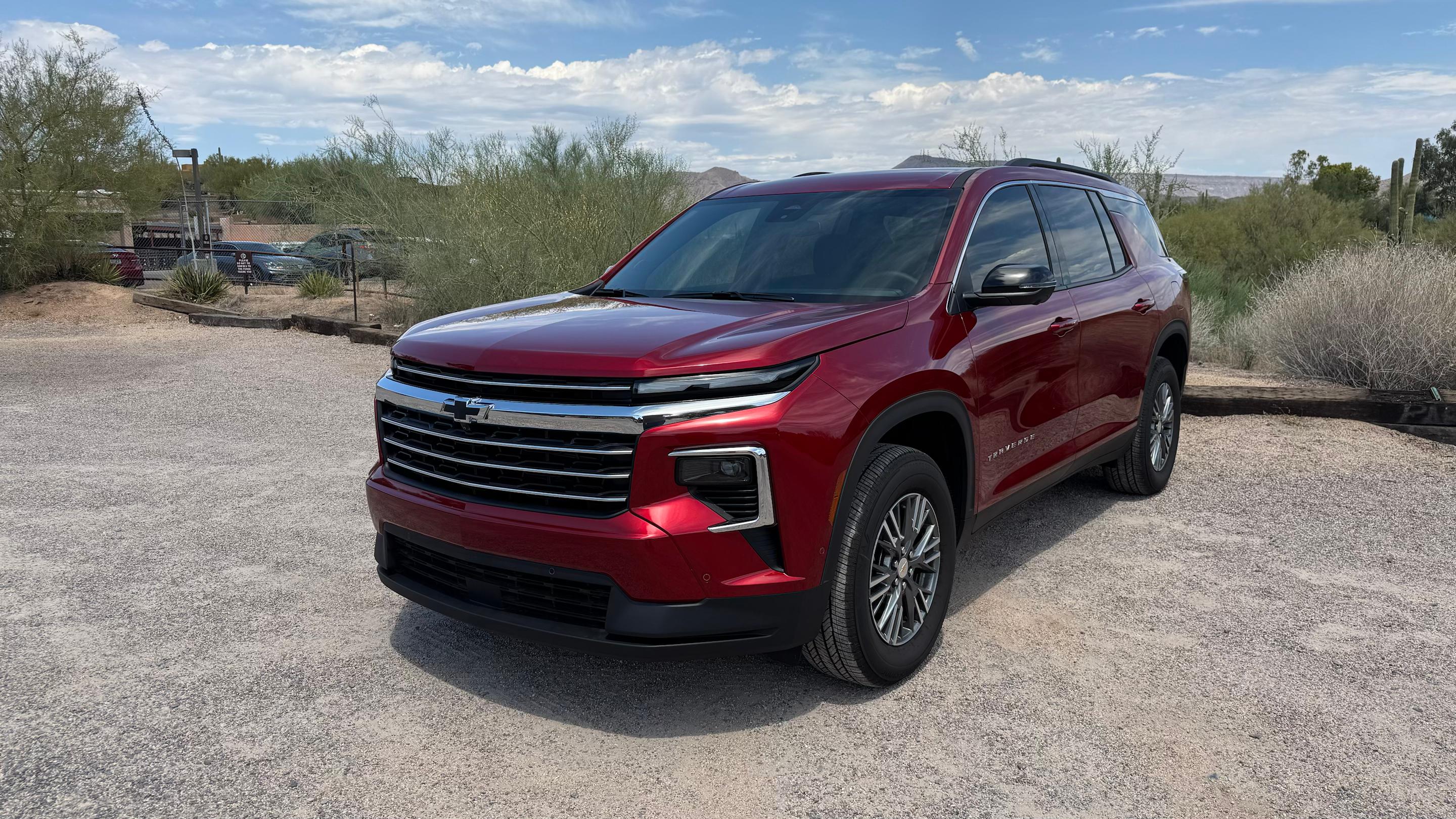 Chevrolet Traverse 2025 in Cave Creek, AZ