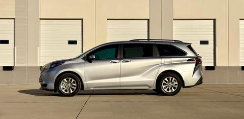 Toyota Sienna 2025