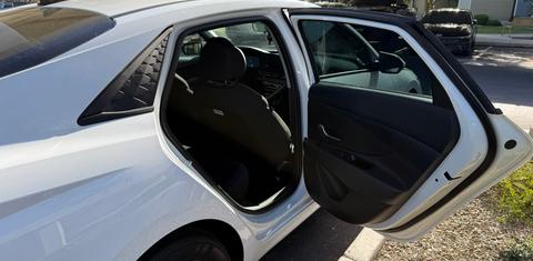 Hyundai Elantra Hybrid 2026