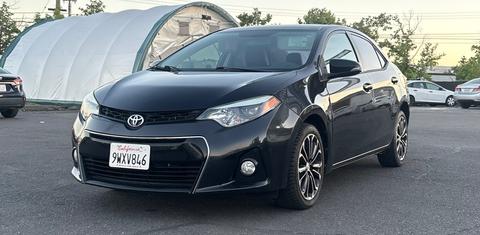 Toyota Corolla 2015