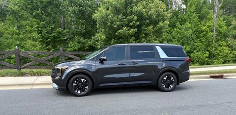 Kia Carnival Hybrid 2025