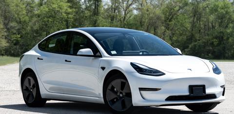 Tesla Model 3 2022