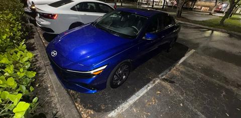 Hyundai Elantra 2025