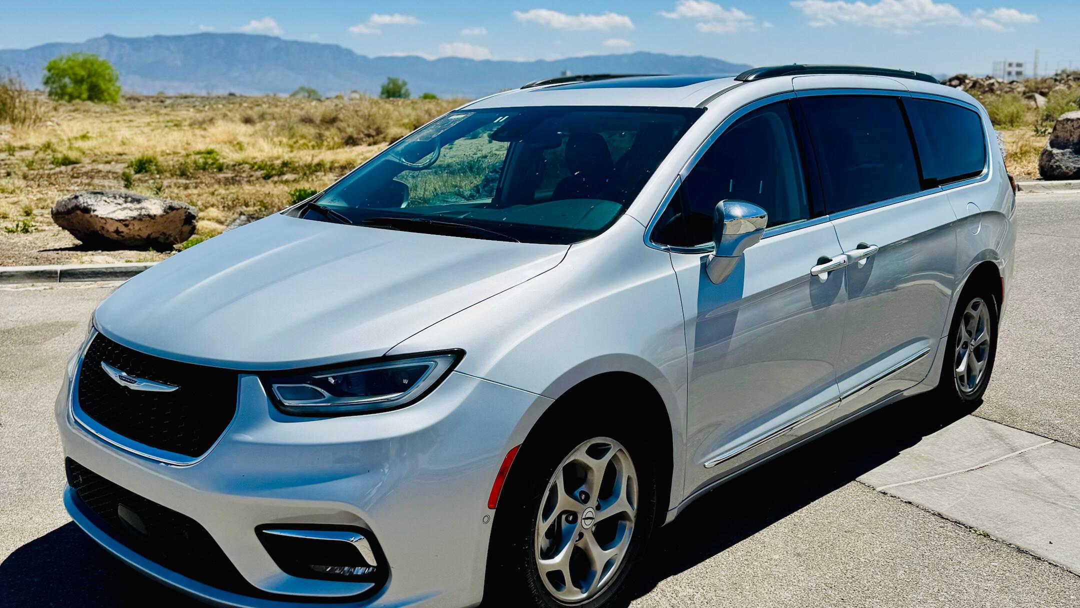 Chrysler Pacifica 2022 in Albuquerque, NM