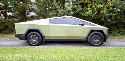 Tesla Cybertruck 2025
