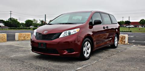 Toyota Sienna 2015