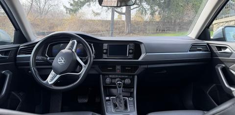 Volkswagen Jetta 2024