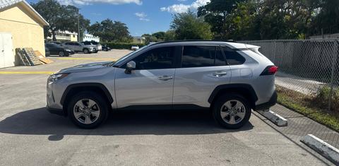 Toyota RAV4 2025