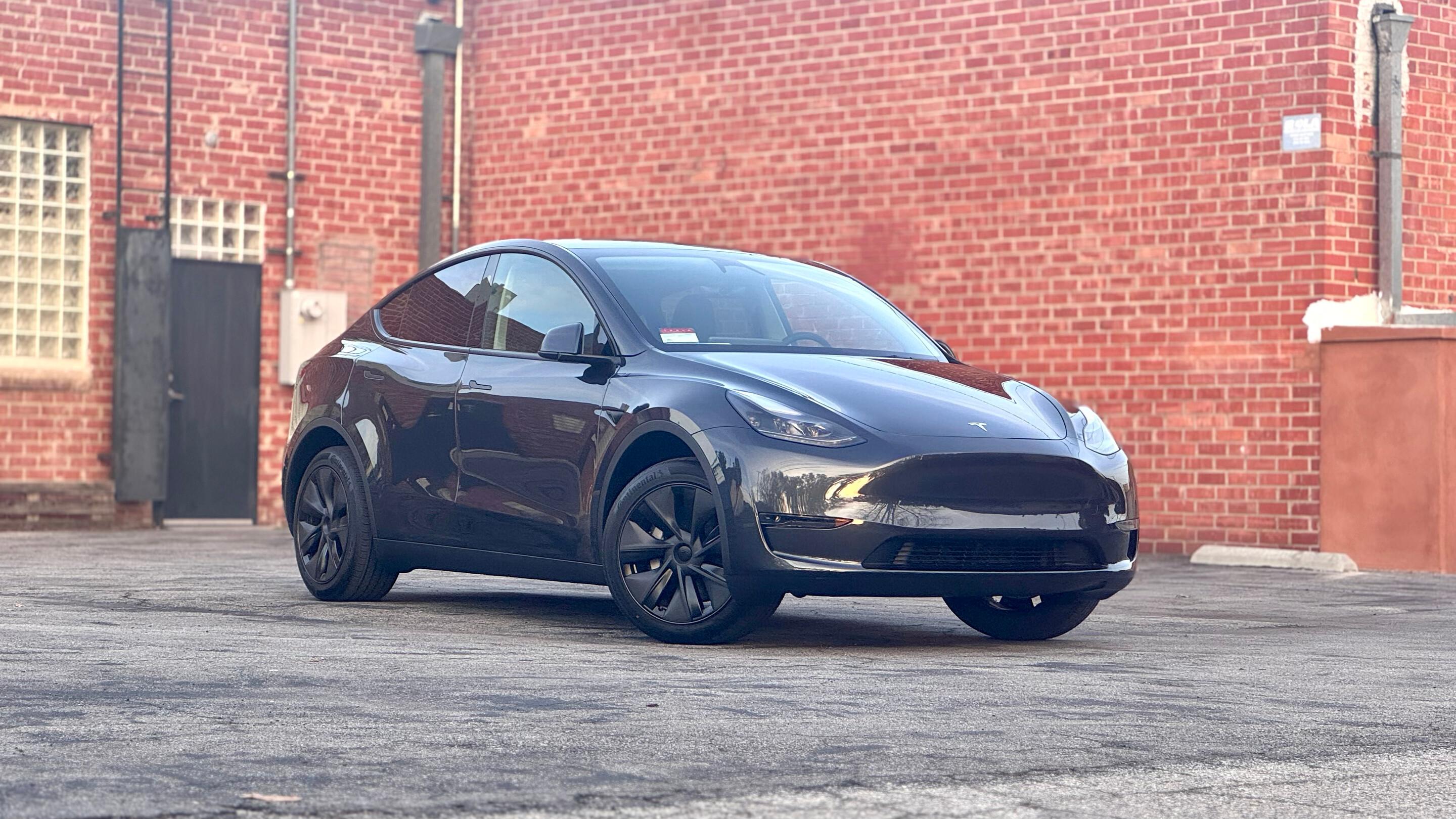 Tesla Model Y 2025 in Los Angeles, CA