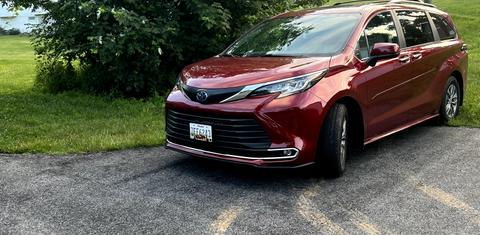 Toyota Sienna 2023