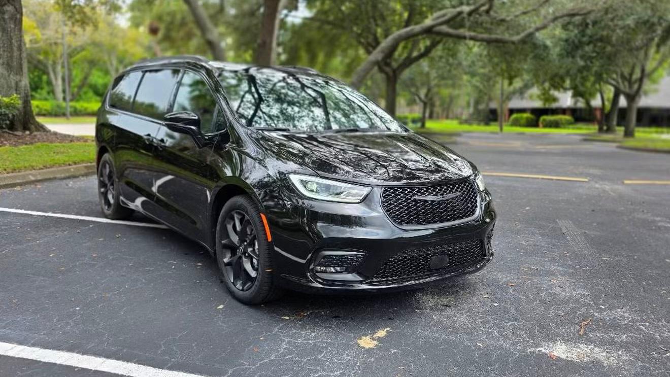 Chrysler Pacifica 2025 in Orlando, FL