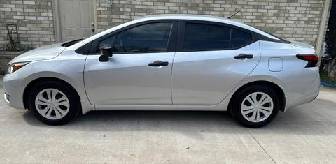 Nissan Versa 2024