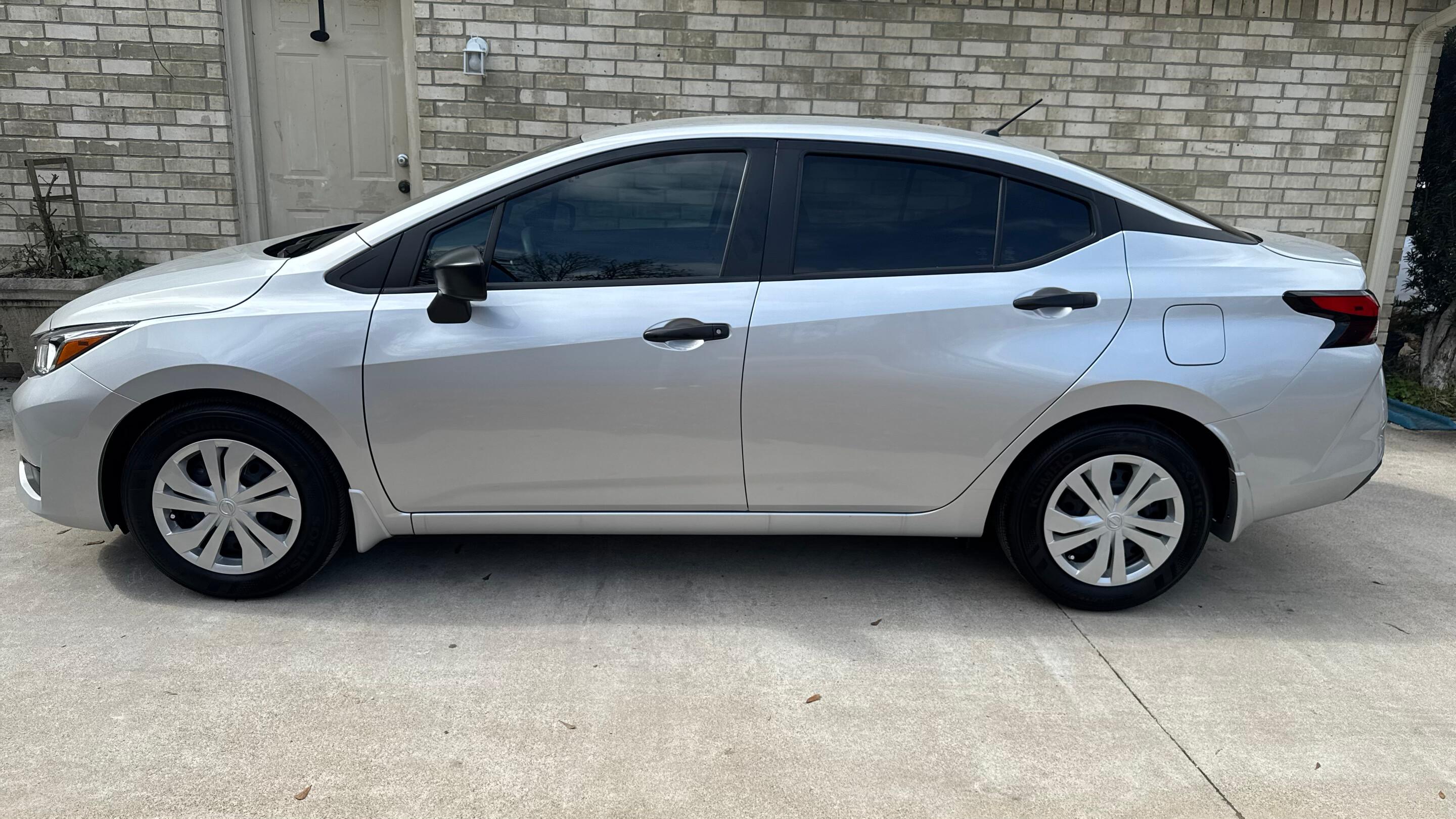 Nissan Versa 2024 in 