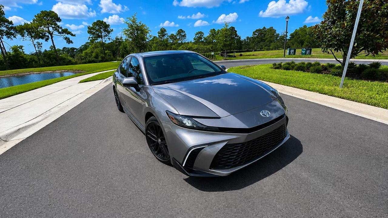 Toyota Camry Hybrid 2026 in Orlando, FL