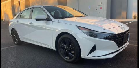 Hyundai Elantra 2023
