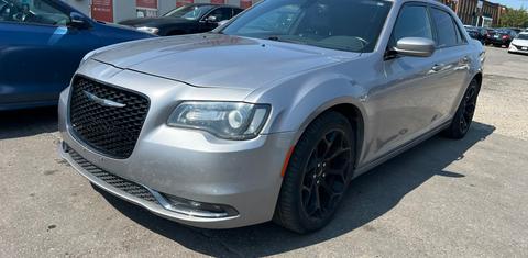 Chrysler 300 2016