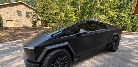 Tesla Cybertruck 2026