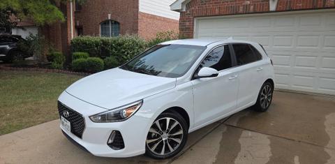 Hyundai Elantra GT 2019