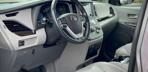 Toyota Sienna 2019