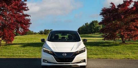Nissan LEAF 2025