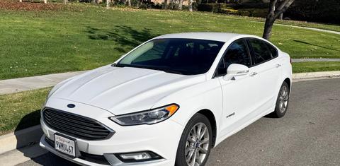 Ford Fusion Hybrid 2017