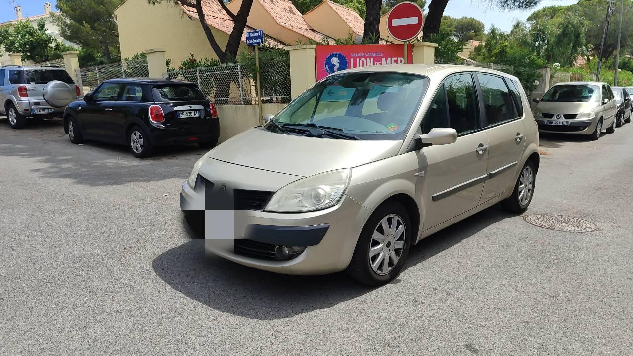 Renault SCENIC III 2013 à Saint-raphaël
