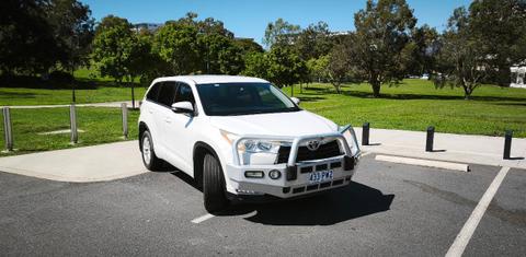 Toyota KLUGER 2016