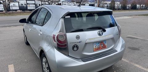 Toyota Prius c 2012