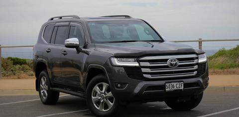 Toyota LANDCRUISER 2024