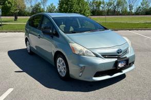 Toyota Prius v car