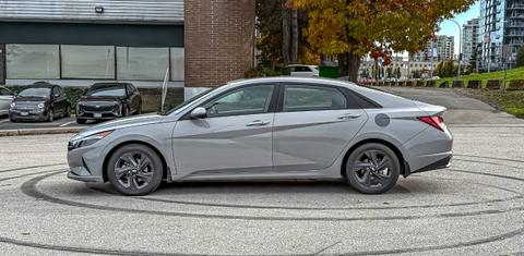 Hyundai Elantra 2023