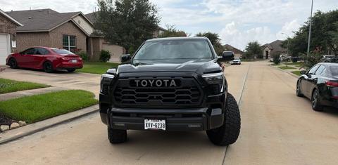 Toyota Sequoia 2024