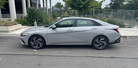 Hyundai Elantra 2025