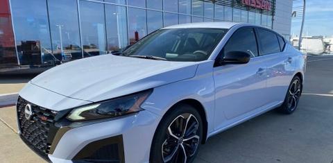 Nissan Altima 2025