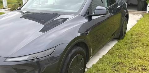Tesla Model Y 2026