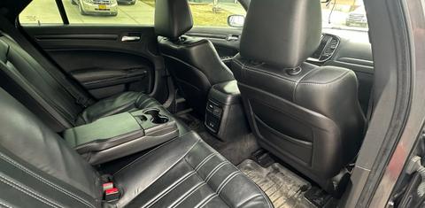 Chrysler 300 2016
