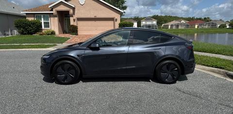 Tesla Model Y 2026