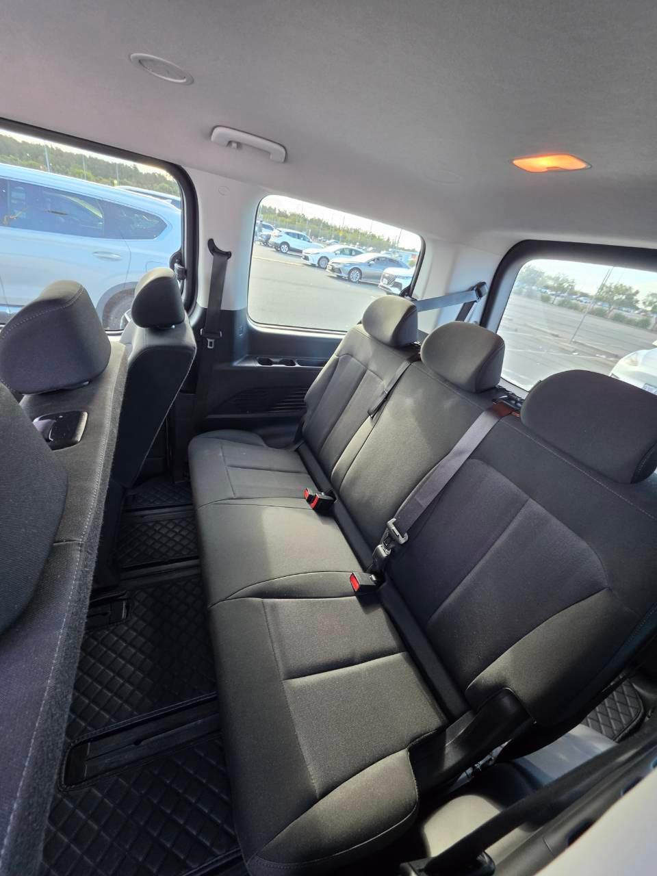 Hyundai STARIA 2024 in Woodstock