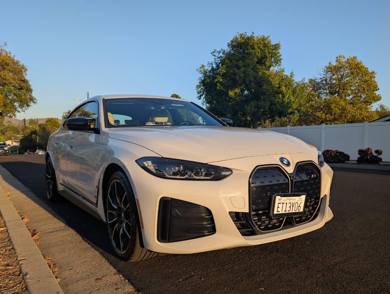 BMW i4 2023 in Thousand Oaks, CA